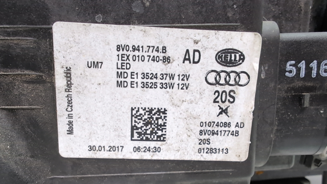 VAG 8V0941774B Правая фара в наличии Запорожье