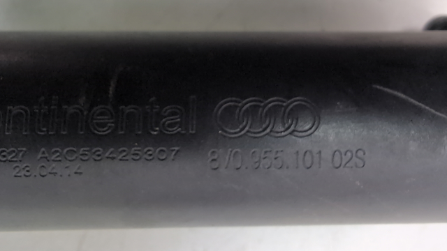 Держатель форсунки омывателя фары 8V0955101 VAG