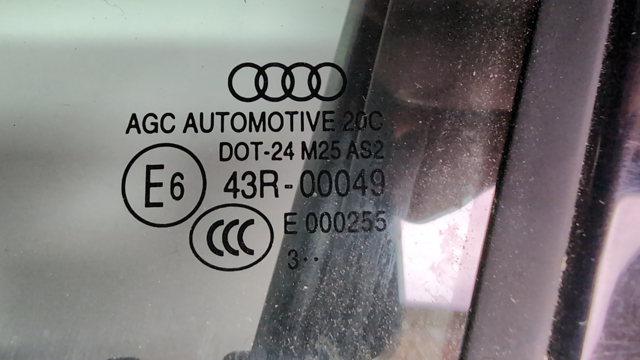 VAG 8V5845201 Стекло двери передней левой в наличии Винница