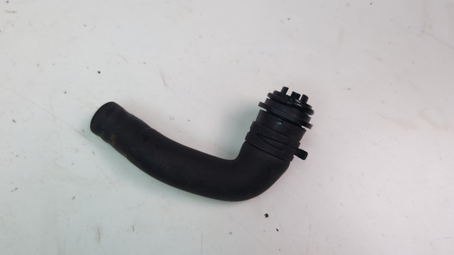 8W0122449BT VAG Патрубок радиатора купить в Житомир