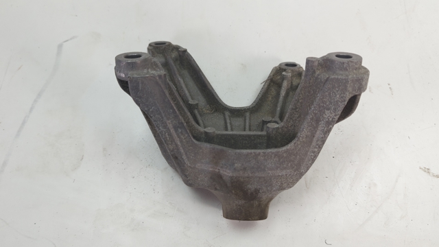 8W0199307L VAG Кронштейн подушки (опоры) двигателя левой купить в Ирпень
