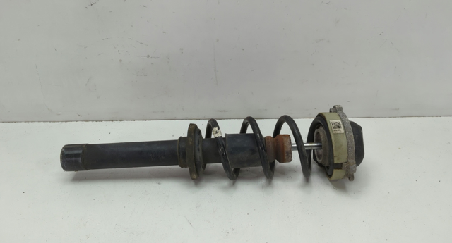Амортизатор передней подвески 8W0413031AK VAG