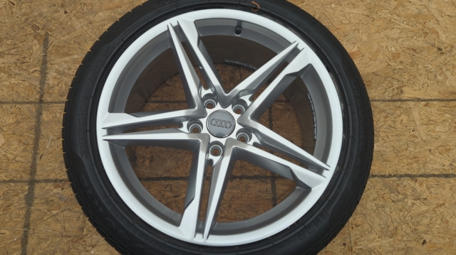 VAG 8W0601025DE Диски колесные литые (легкосплавные, титановые) в наличии Киев