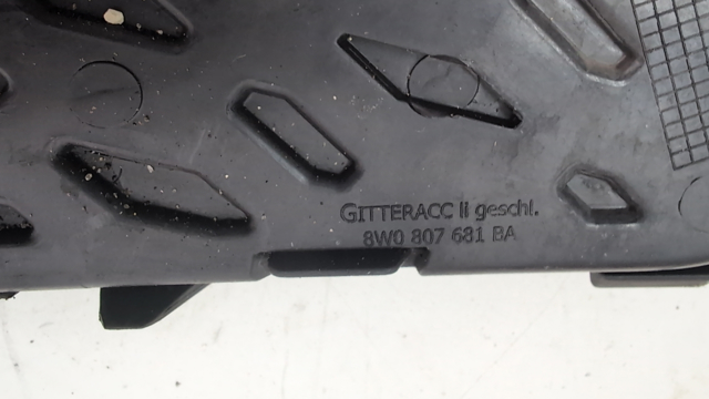 VAG 8W0807681BAFUQ в наличии Полтава