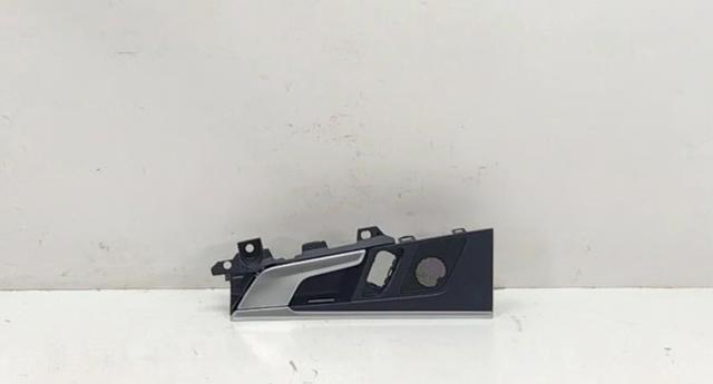 Ручка двери задней внутренняя правая 8W0839020A4PK VAG
