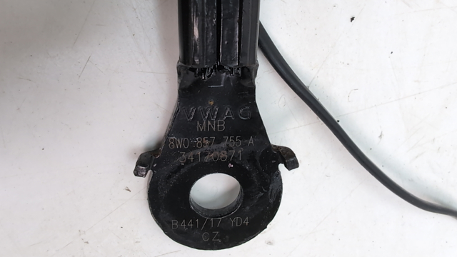 VAG 8W0857755AMNB Рычаг (замок) фиксации ремня безопасности передний в наличии Чернигов