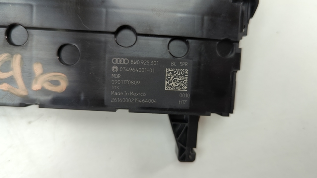 8W0925301BC5PR VAG Блок кнопок центральной консоли купить в Полтава