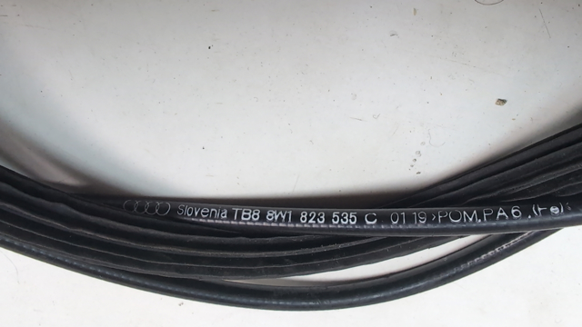 VAG 8W1823535C Трос открывания капота задний в наличии Черновцы