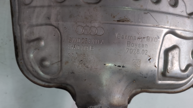 VAG 8W5253409A Центральная часть глушителя в наличии Одесса