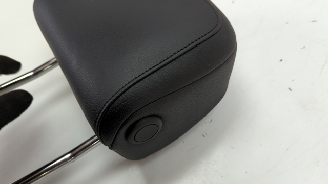 8W5881901E38M VAG купить в Ужгород