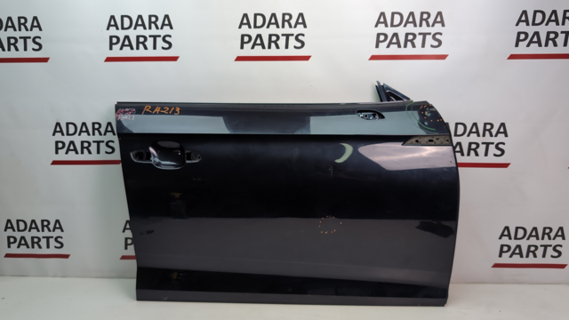 Пассажирская передняя дверь 8W8831052E VAG