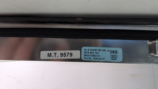 8W88537042ZZ Молдинг крыши правый купить Украина