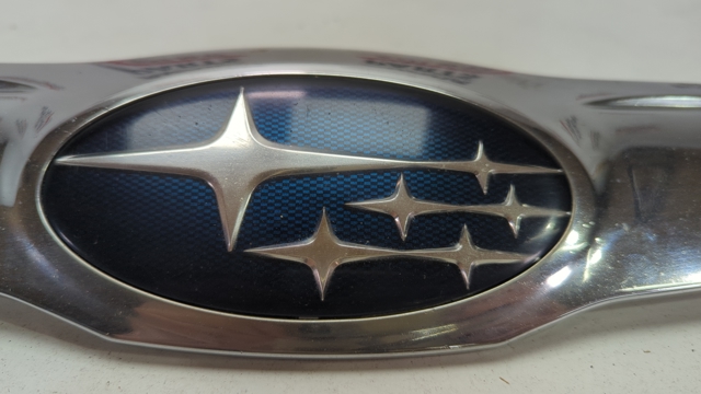 Решетка радиатора 91121AJ04B SUBARU