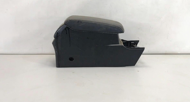 Центральная консоль торпеды 92113AL00AVH SUBARU