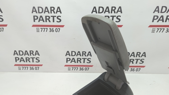 92114FJ040LL SUBARU Крышка подлокотника купить в Хмельницкий