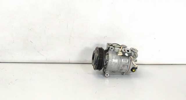 Компрессор системы кондиционирования 926005DB0B NISSAN