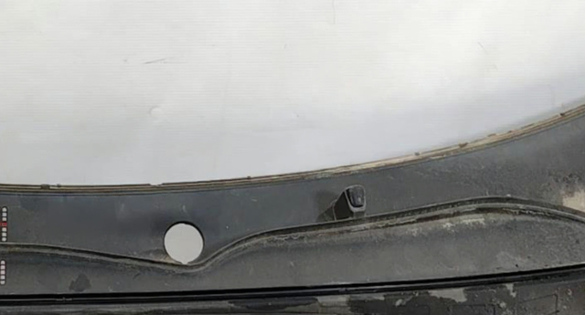 Форсунка омывателя на дворник 986302K100 HYUNDAI