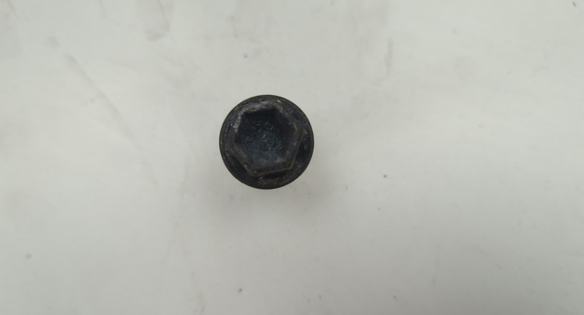 Болт колеса A0009901707 MERCEDES