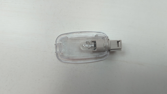 Плафон освещения кабины A0028202101 MERCEDES