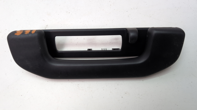 A16681006549051 MERCEDES Ручка крыши салона купить в Днепр