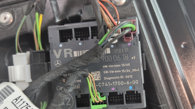Блок комфорта передней двери A1669000618 MERCEDES