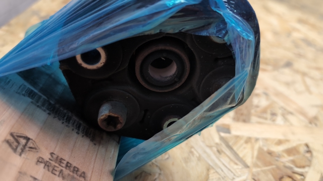 MERCEDES A1764100100 Кардан задний в наличии Киев
