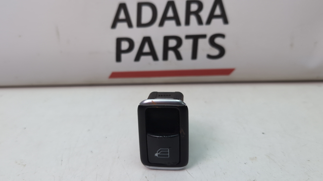 Кнопка подъемника переднего правого стекла A20490581029107 MERCEDES