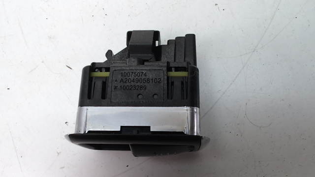MERCEDES A20490581029107 Кнопка включения мотора стеклоподъемника передняя правая в наличии Хмельницкий