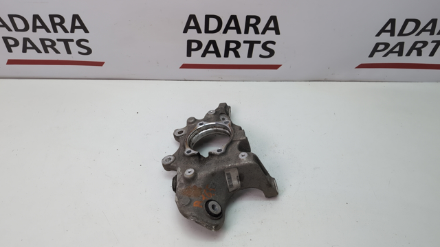 Кулак поворотный правый A2053500241 MERCEDES