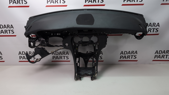 Панель приборная торпеды A20568035879J38 MERCEDES