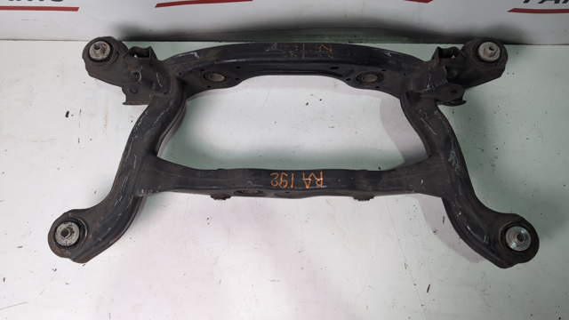 MERCEDES A2463501308 Балка задней подвески (подрамник) в наличии Киев