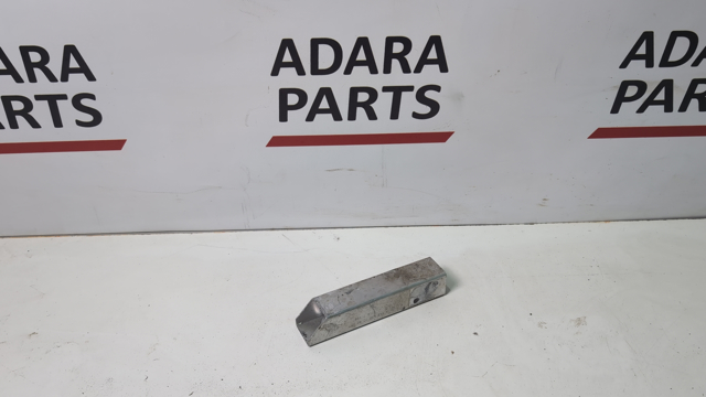 Кронштейн усилителя переднего бампера A2466260088 MERCEDES