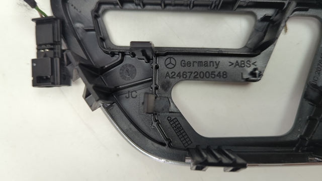 MERCEDES A2467200548 Облицовка внутренней ручки двери передней левой в наличии Житомир