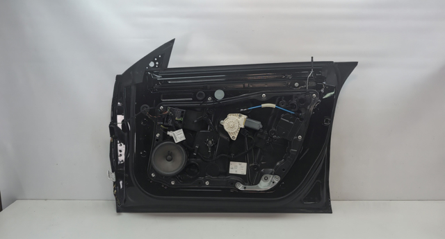 MERCEDES A2467220208 в наличии Украина