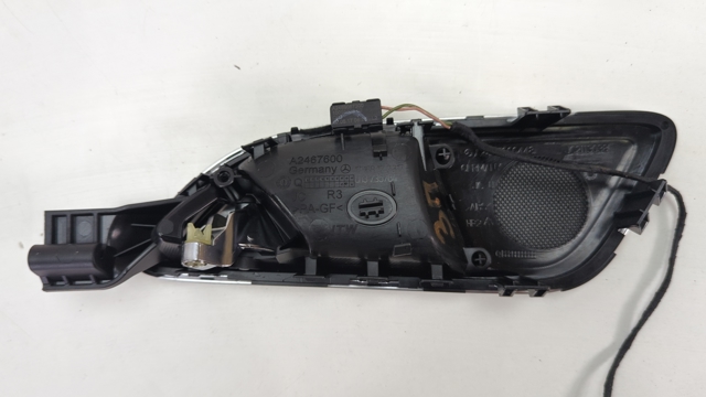 MERCEDES A2467300448 Облицовка внутренней ручки двери задней правой в наличии Ровно
