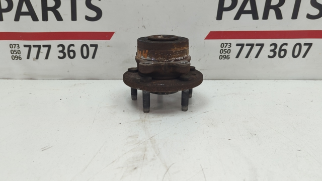 Ступица колеса передняя BB5Z1104A FORD