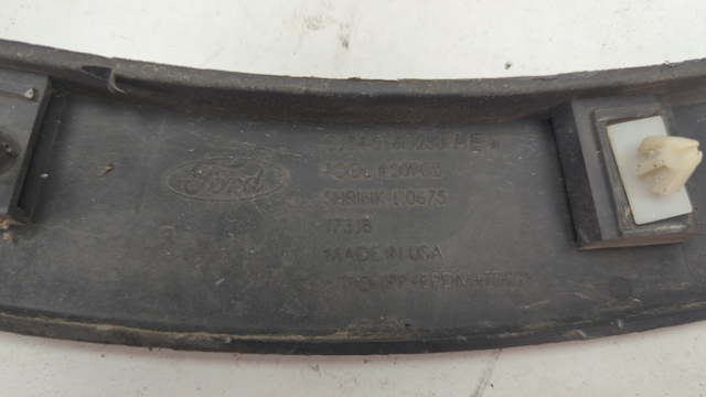 CJ5Z16268BA FORD Расширитель (накладка) арки переднего крыла правый купить в Винница