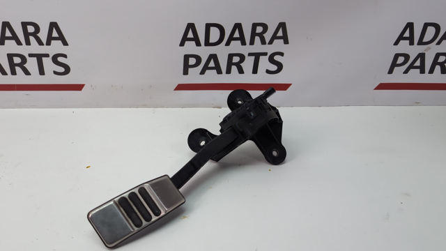 Педаль акселератора CR3Z9F836E FORD