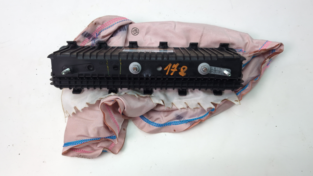 FT4Z58045J77AD Подушка безопасности защиты коленей купить Харьков