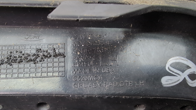 GJ5Z17K946AB FORD Заглушка (решетка) противотуманных фар бампера переднего левая купить в Ирпень
