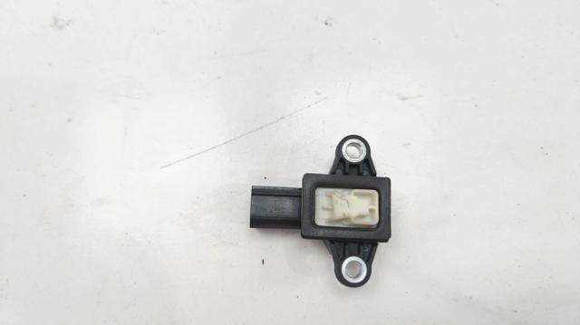 Датчик AIRBAG передний GMC857KC0A MAZDA