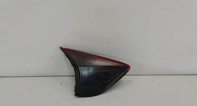 Задний левый внутренний фонарь KD53513G0C MAZDA