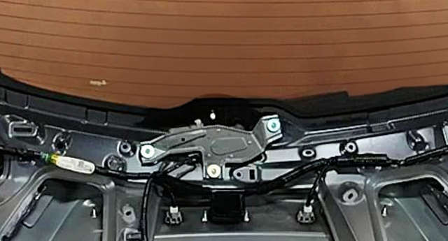 Стеклоочиститель двери задка KD5367450 MAZDA