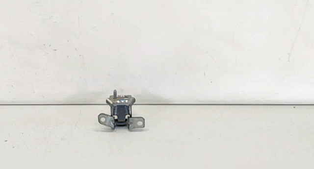Петля двери задней левой KD5373210 MAZDA