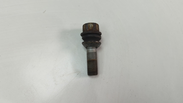Болт колеса WHT001693 VAG