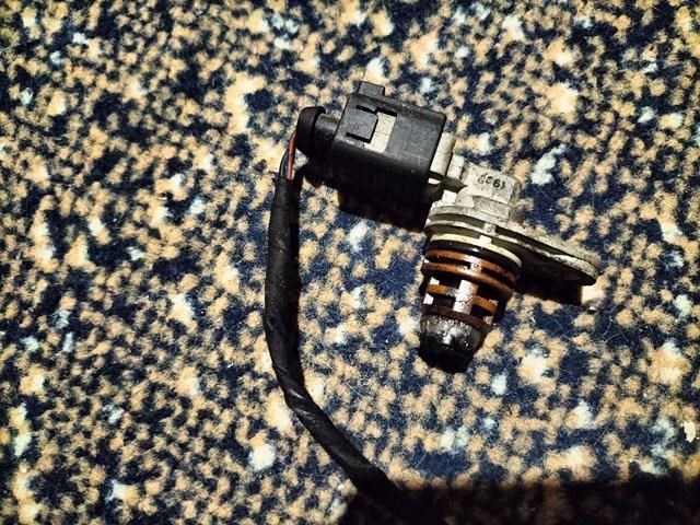 Датчик оборотов распредвала Фольксваген Поло IV