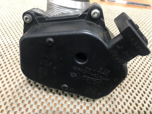 Заслонка воздушная 03L128063Q VAG