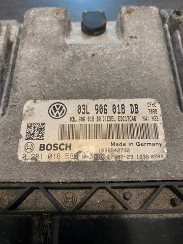 ЭБУ двигателем 03L906018DB VAG