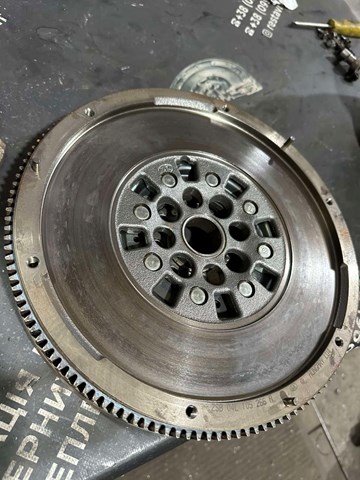Маховик 04L105266A VAG