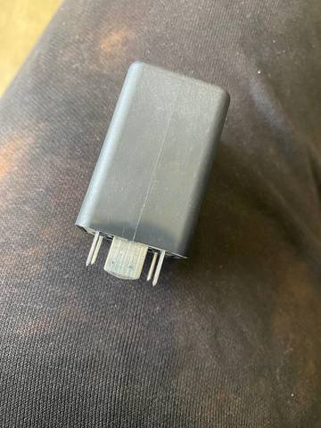 Реле управления 04L907282 VAG